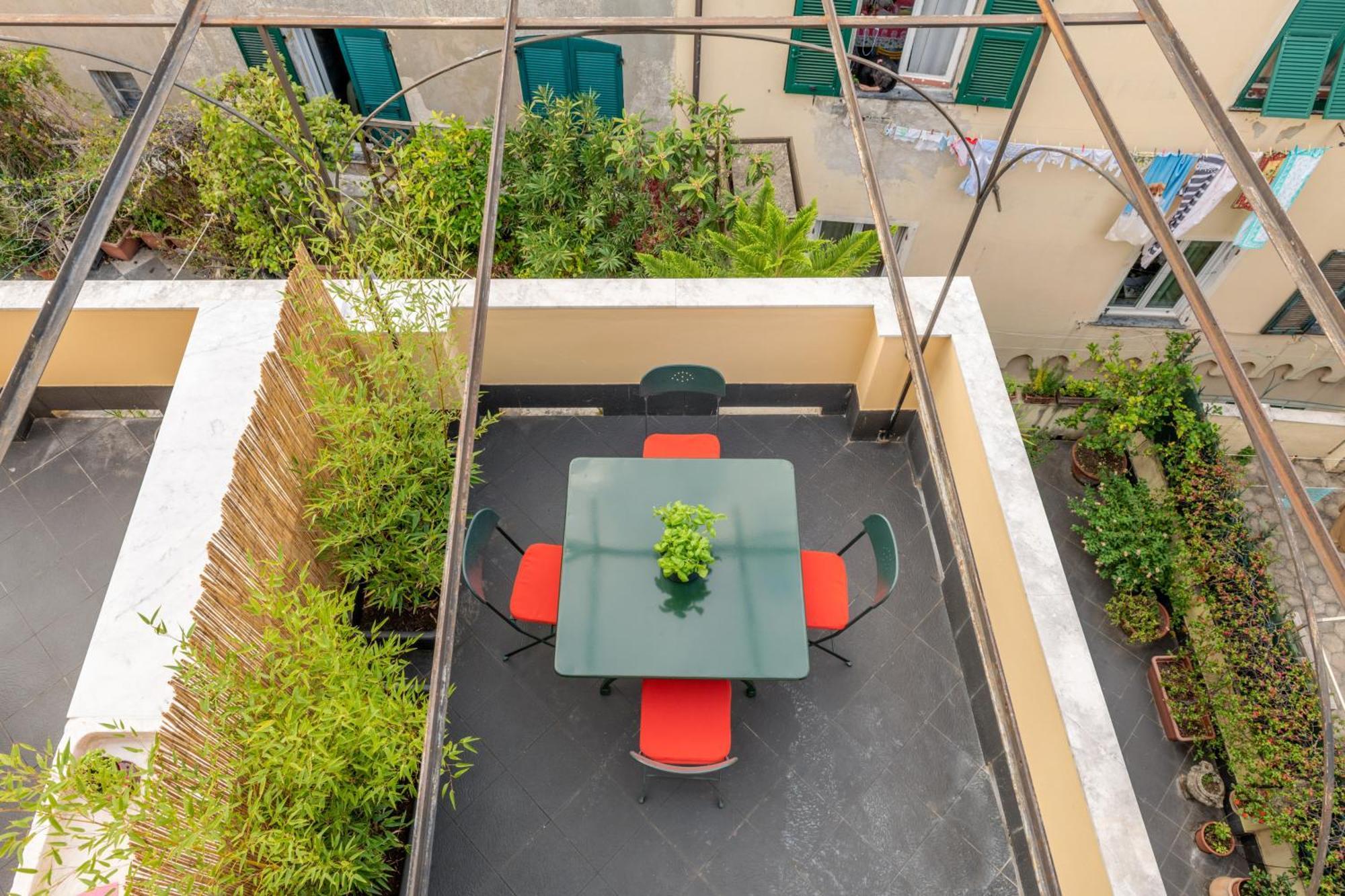 Cosy Apartment With Terrace Génova Exterior foto